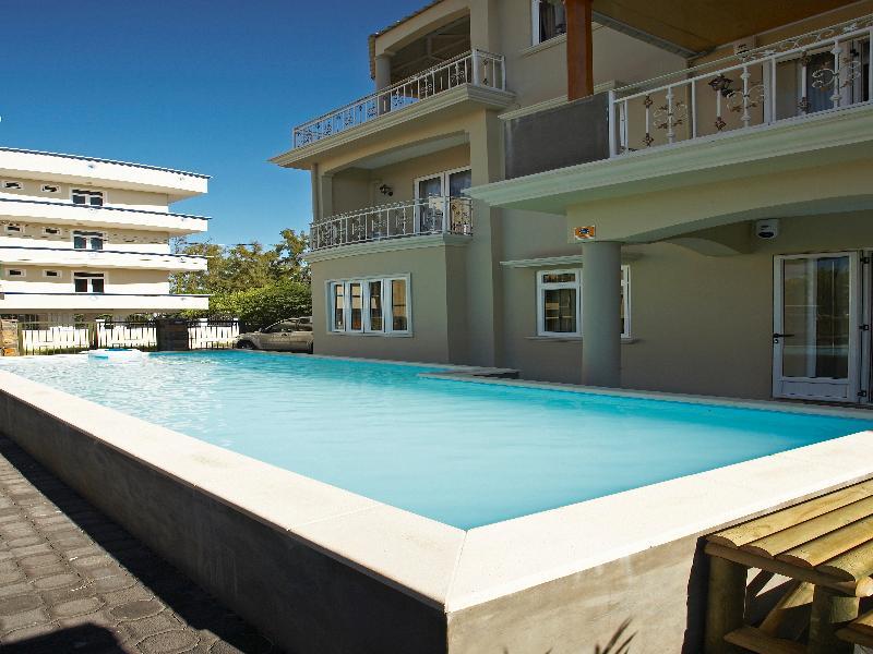 Jet Villa Flic en Flac Exterior photo