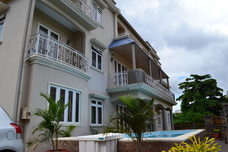 Jet Villa Flic en Flac Exterior photo