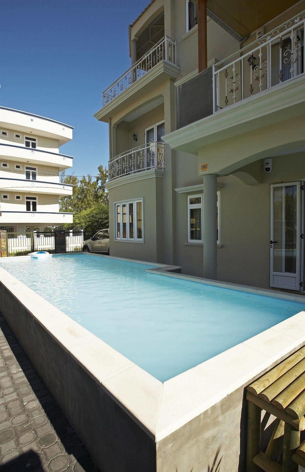 Jet Villa Flic en Flac Exterior photo